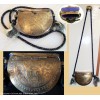 Ancien petit sac aumoniere en laiton cuivre filigran�e