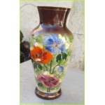 Ancien vase en opaline rehauss� � l'�mail - vintage