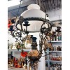 Luminaire: Ancien lustre suspension � p�trole � contrepoids en fer forg� et c�ramique avec 6 portes bougies.
